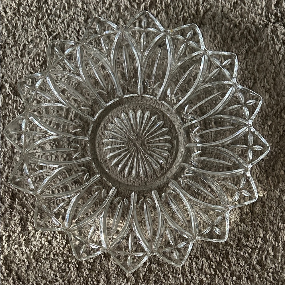 Elegant Vintage Clear Glass Decorative Plate